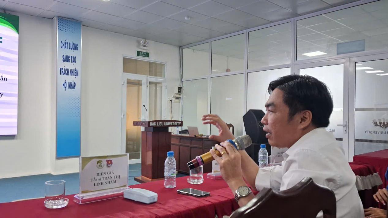 z7351088125352_03a401e52968e4309f10504380498c4a